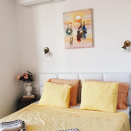 Апартамент Brand New, Luxury Flat